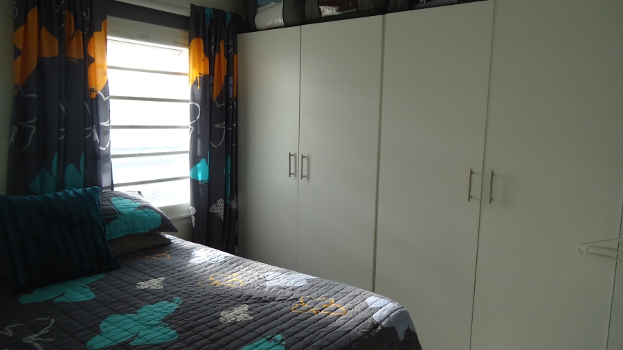 2 Bedroom Property for Sale in Pelican Park Western Cape